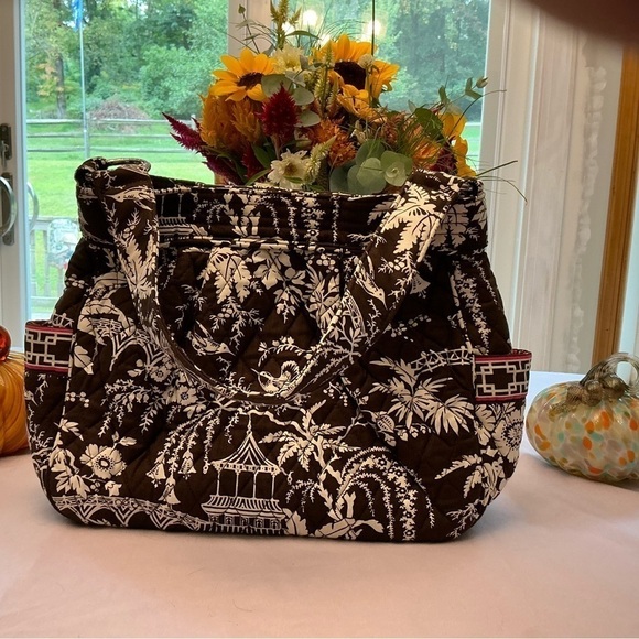 Vera Bradley pagoda print shoulder bag/brown - Picture 1 of 6